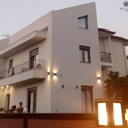 Acta Luxury Guest house *