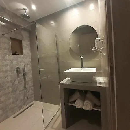 Maison d'hôtes Acta Luxury 4*