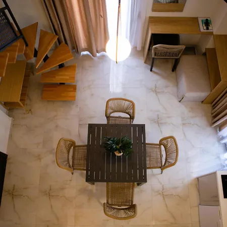 Maison d'hôtes Acta Luxury 4*